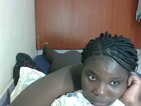 hotebbbyy online show from May 22, 2026, 2:44 pm