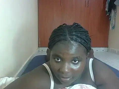 hotebbbyy online show from May 24, 2026, 6:29 am