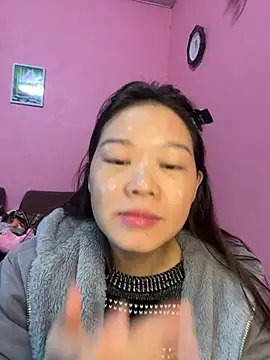 Hellen 111 online show from December 6, 2024, 7:10 am