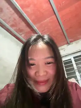 Hellen 111 online show from November 5, 2025, 2:06 pm