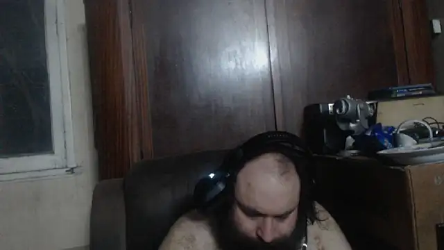 Snapshot of hairyhulk chatting on January 10, 2025, 7:46 am hairyhulk online show from January 10, 2025, 7:46 am