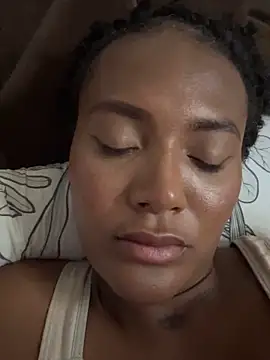 KyaraMiller online show from April 16, 2026, 4:02 am