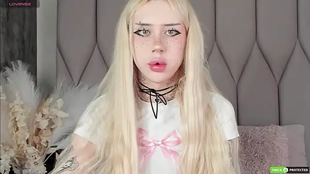 Snapshot of Joy_Barker chatting on February 3, 2026, 3:48 am Joy Barker online show from February 3, 2026, 3:48 am