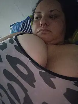 Snapshot of tetasgrandes_karol chatting on July 12, 2026, 3:19 am tetasgrandes karol online show from July 12, 2026, 3:19 am