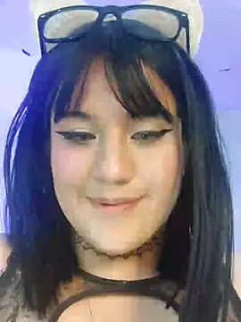 Snapshot of ItsNaiixa chatting on December 15, 2024, 12:18 am ItsNaiixa online show from December 15, 2024, 12:18 am