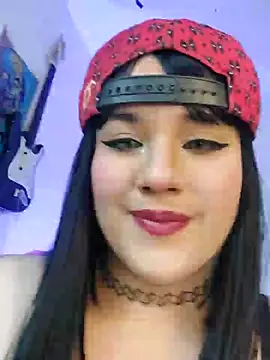 Snapshot of ItsNaiixa chatting on December 22, 2024, 5:21 pm ItsNaiixa online show from December 22, 2024, 5:21 pm