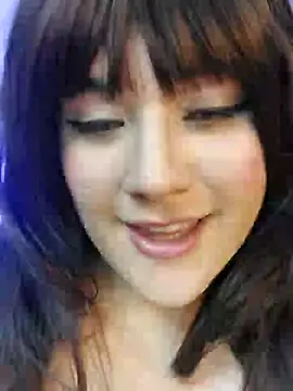 Snapshot of ItsNaiixa chatting on December 28, 2024, 9:40 pm ItsNaiixa online show from December 28, 2024, 9:40 pm