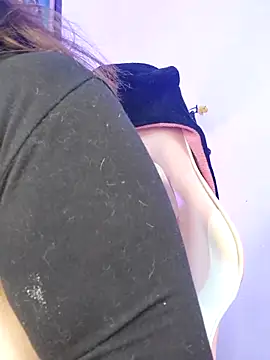 Snapshot of ItsNaiixa chatting on March 1, 2025, 11:47 pm ItsNaiixa online show from March 1, 2025, 11:47 pm