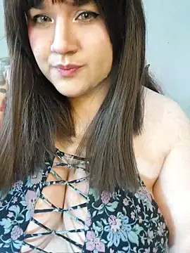 Snapshot of ItsNaiixa chatting on September 13, 2025, 8:19 pm ItsNaiixa online show from September 13, 2025, 8:19 pm