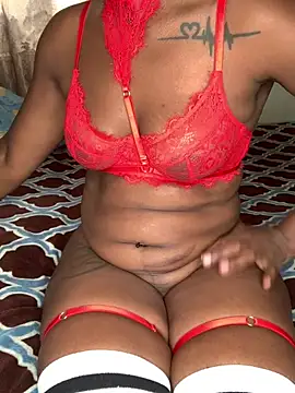 Snapshot of WyvaxxNikkie chatting on January 10, 2025, 10:39 am WyvaxxNikkie online show from January 10, 2025, 10:39 am