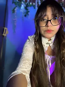 Snapshot of Lily_candy_X chatting on April 22, 2026, 4:48 am Lily candy X online show from April 22, 2026, 4:48 am