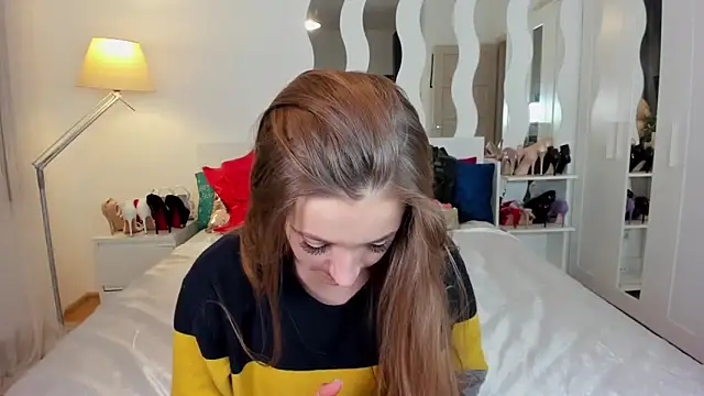 Snapshot of KateRedgar chatting on January 30, 2025, 1:53 pm KateRedgar online show from January 30, 2025, 1:53 pm