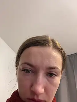 Snapshot of KateRedgar chatting on February 22, 2025, 11:24 am KateRedgar online show from February 22, 2025, 11:24 am