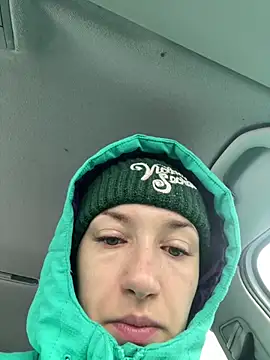 Snapshot of KateRedgar chatting on March 5, 2025, 8:21 am KateRedgar online show from March 5, 2025, 8:21 am