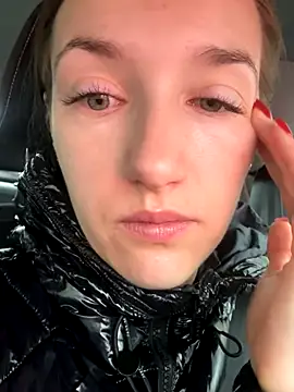 Snapshot of KateRedgar chatting on November 6, 2025, 7:20 am KateRedgar online show from November 6, 2025, 7:20 am