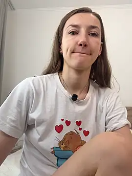 KateRedgar online show from May 3, 2026, 12:22 pm