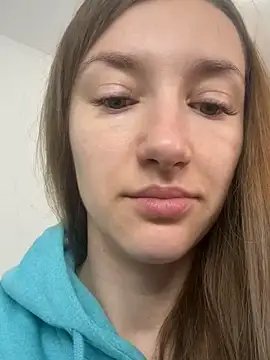 KateRedgar online show from May 16, 2026, 10:36 am