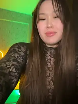 Snapshot of your_toxic_cum chatting on April 19, 2026, 6:32 pm your toxic cum online show from April 19, 2026, 6:32 pm