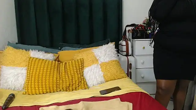 Snapshot of GaggingQueenxx chatting on May 10, 2026, 2:22 pm GaggingQueenxx online show from May 10, 2026, 2:22 pm