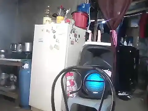 Alanagracia online show from March 21, 2025, 4:29 pm