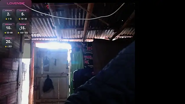 Alanagracia online show from September 19, 2025, 2:07 pm