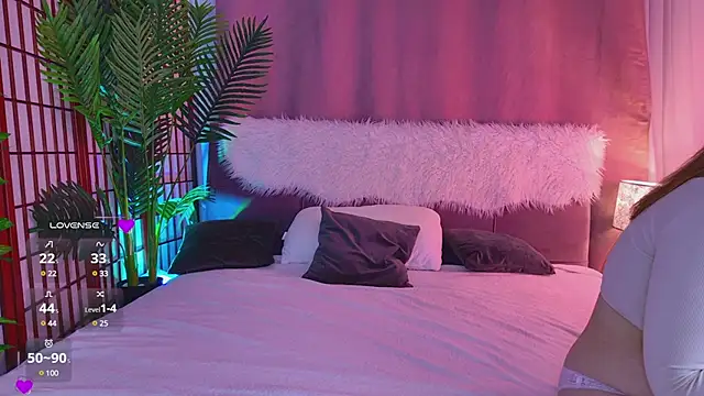 Mia  Peach online show from January 15, 2025, 8:58 pm