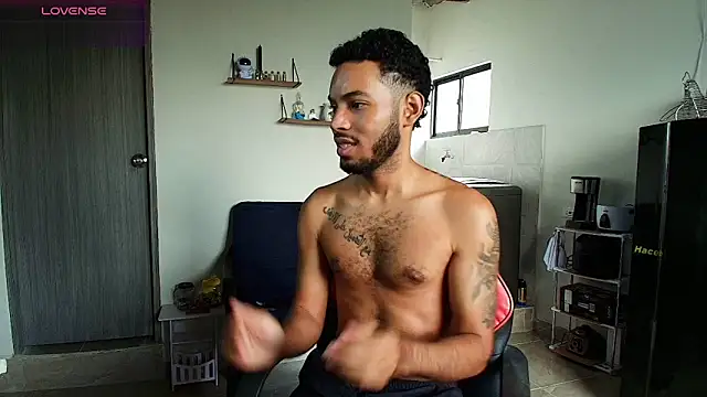 Snapshot of colinbrown chatting on January 19, 2026, 12:31 pm colinbrown online show from January 19, 2026, 12:31 pm