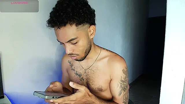 Snapshot of colinbrown chatting on February 15, 2026, 12:58 pm colinbrown online show from February 15, 2026, 12:58 pm