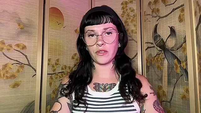 Marcelinegoddess online show from July 14, 2026, 4:06 am