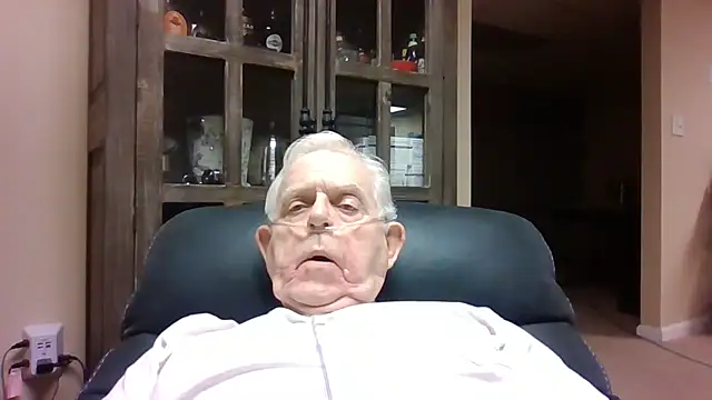 bootlegmanz online show from May 17, 2026, 2:57 pm