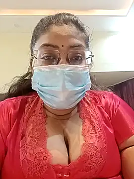 Snapshot of LAVERNIYA_ chatting on January 2, 2025, 2:24 pm LAVERNIYA online show from January 2, 2025, 2:24 pm