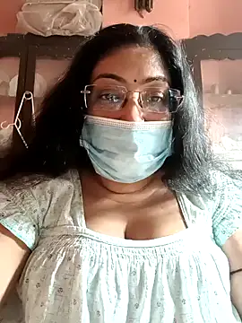 Snapshot of LAVERNIYA_ chatting on January 11, 2025, 9:04 am LAVERNIYA online show from January 11, 2025, 9:04 am