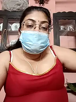 Snapshot of LAVERNIYA_ chatting on February 13, 2025, 3:14 pm LAVERNIYA online show from February 13, 2025, 3:14 pm