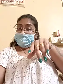 Snapshot of LAVERNIYA_ chatting on February 26, 2025, 10:26 am LAVERNIYA online show from February 26, 2025, 10:26 am