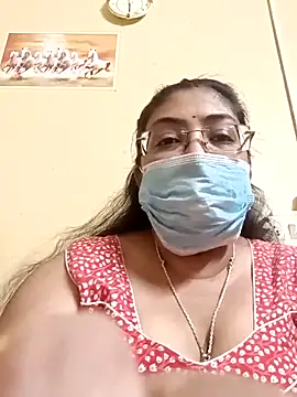 Snapshot of LAVERNIYA_ chatting on March 19, 2025, 12:34 pm LAVERNIYA online show from March 19, 2025, 12:34 pm