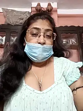 Snapshot of LAVERNIYA_ chatting on March 22, 2025, 10:28 am LAVERNIYA online show from March 22, 2025, 10:28 am