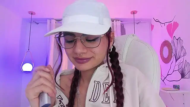 sophiecherry  online show from January 31, 2025, 10:20 am