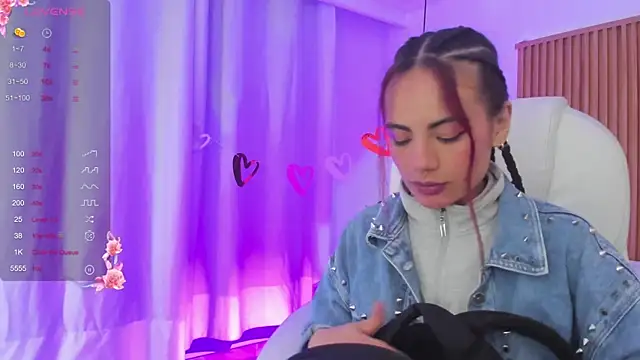 sophiecherry  online show from February 22, 2025, 5:55 am