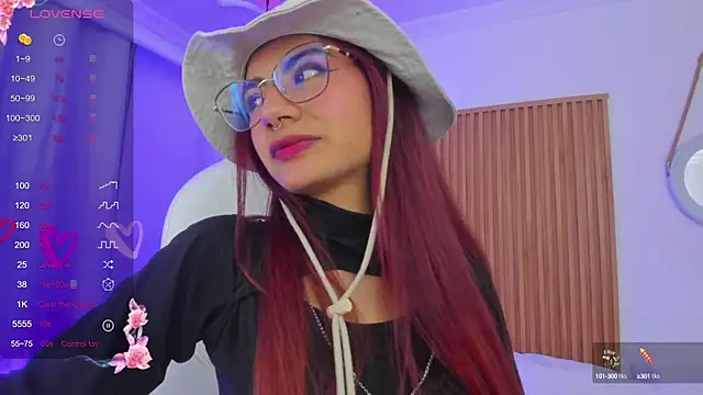 sophiecherry  online show from March 8, 2025, 5:38 am