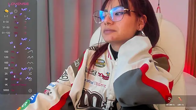 sophiecherry  online show from September 28, 2025, 4:40 am