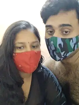 Snapshot of IND_COUPLE1 chatting on December 10, 2024, 1:55 pm IND COUPLE1 online show from December 10, 2024, 1:55 pm