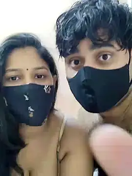 Snapshot of IND_COUPLE1 chatting on December 28, 2024, 7:00 am IND COUPLE1 online show from December 28, 2024, 7:00 am