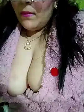 Snapshot of DALO3A85 chatting on February 22, 2025, 5:46 pm DALO3A85 online show from February 22, 2025, 5:46 pm