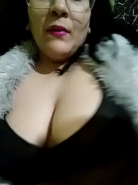 Snapshot of DALO3A85 chatting on March 4, 2025, 9:00 pm DALO3A85 online show from March 4, 2025, 9:00 pm