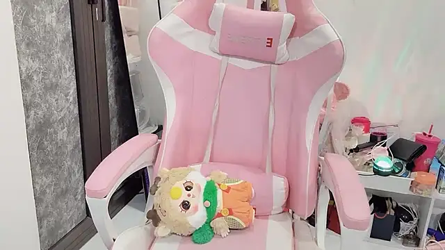 Snapshot of Virgo_686 chatting on January 6, 2025, 1:41 pm Virgo 686 online show from January 6, 2025, 1:41 pm