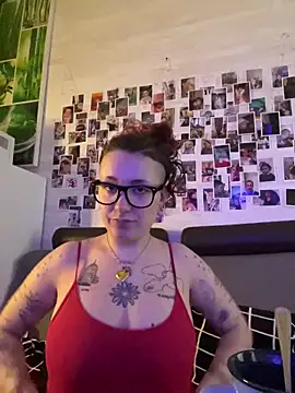 Snapshot of Hawitxui chatting on February 16, 2026, 8:43 am Hawitxui online show from February 16, 2026, 8:43 am