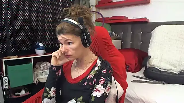 Snapshot of kellyterapy chatting on February 14, 2025, 9:32 pm kellyterapy online show from February 14, 2025, 9:32 pm