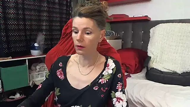 Snapshot of kellyterapy chatting on February 15, 2025, 12:37 am kellyterapy online show from February 15, 2025, 12:37 am