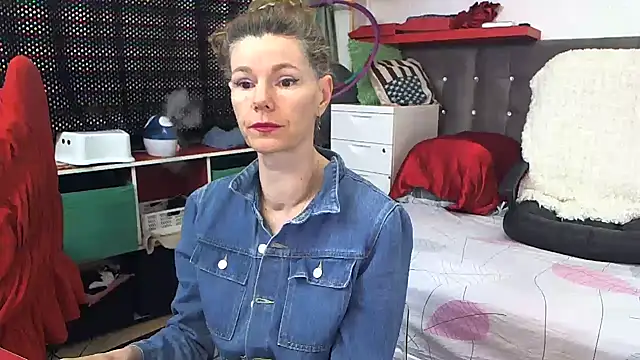 Snapshot of kellyterapy chatting on February 16, 2025, 10:54 pm kellyterapy online show from February 16, 2025, 10:54 pm