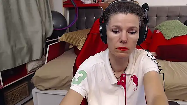 Snapshot of kellyterapy chatting on November 4, 2025, 10:20 pm kellyterapy online show from November 4, 2025, 10:20 pm